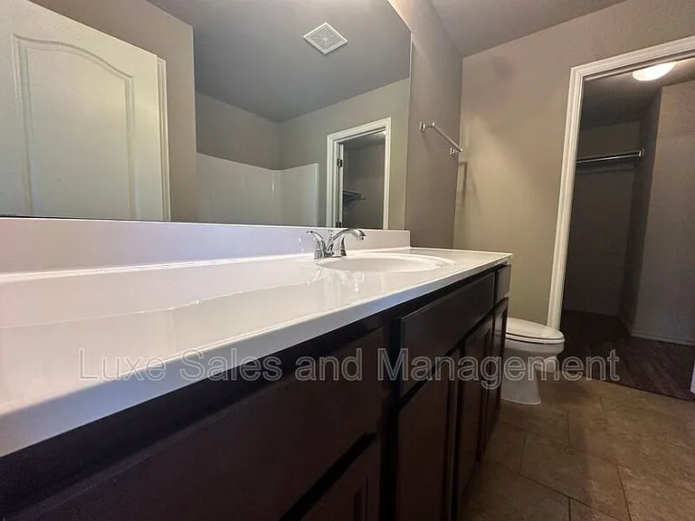 8517 SW 50th St — Photo 11