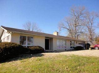 1672 State Highway Y, Forsyth, MO 65653