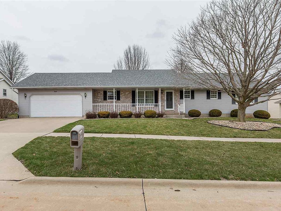 1st image of 885 Mulberry Dr