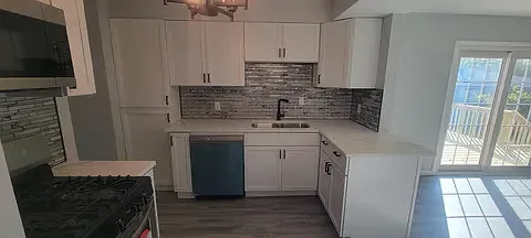 4 bed, 1600 sqft, $2,000 — Photo 2