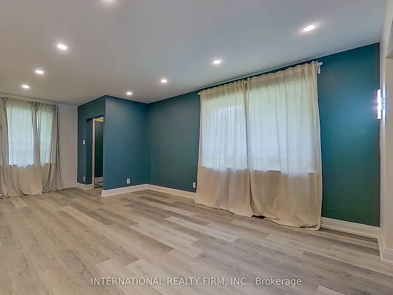 85 Churchill Ave — Photo 7