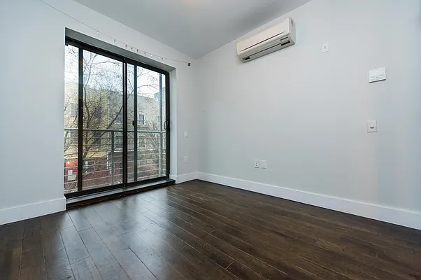 Rented by Nooklyn NYC LLC | media 101