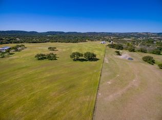 39 Poehnert Rd, Boerne, TX 78006