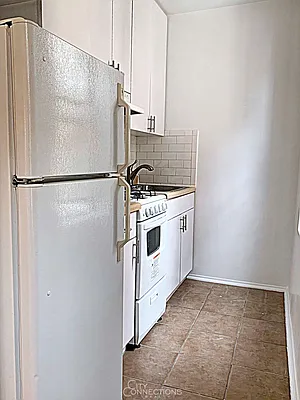 Rented by City Connections Realty | media 20