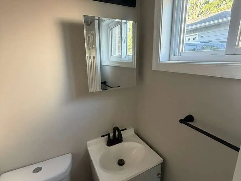 6908 Decatur Pl — Photo 13