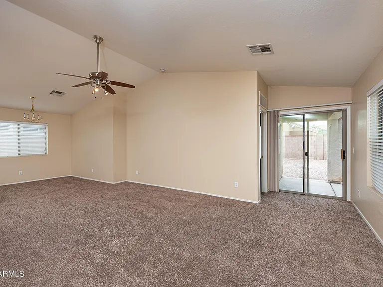 37153 W Amalfi Ave — Photo 3