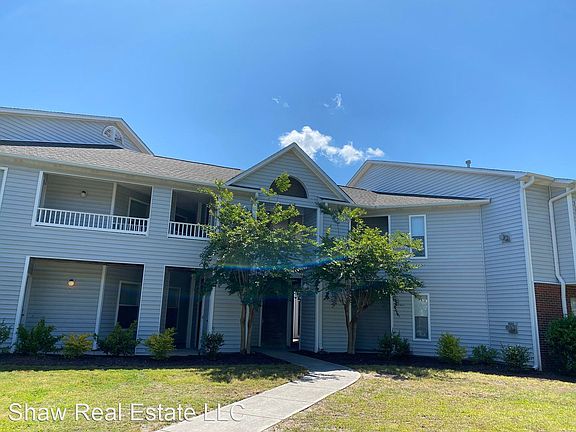3rd image of 4134 Breezewood Dr APT 201