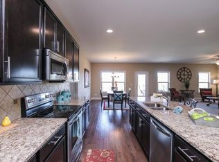 1014 Waterstone Dr, Lebanon, TN 37090