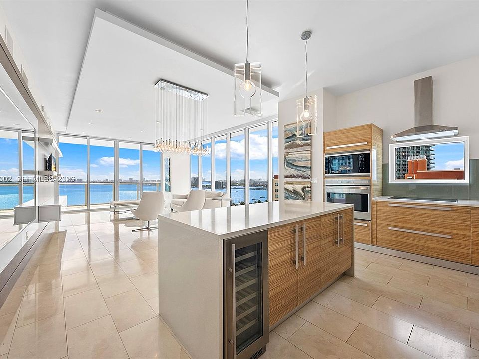 1st image of 2020 N Bayshore Dr APT 1610