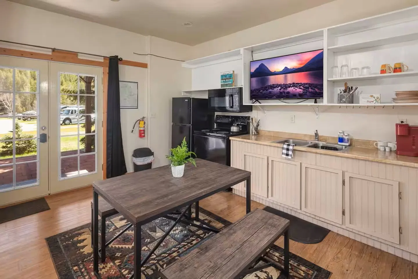 1 bed, 400 sqft, $1,250 — Photo 3