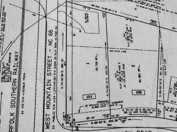 101 Stanley Farm Rd #1, Kernersville, NC 27284