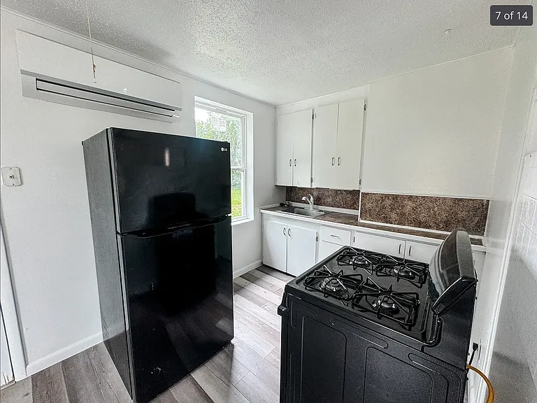 918 Coy Ave #918 — Photo 6