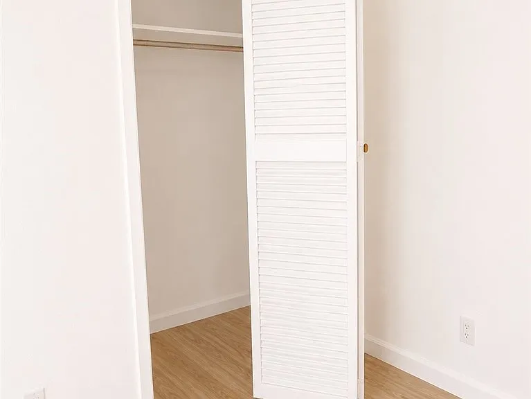 3209 Clay St — Photo 26