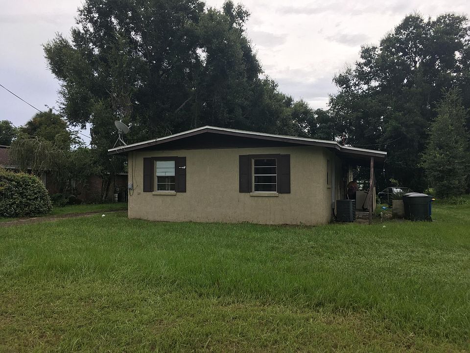 1st image of 1985 E Wabash St