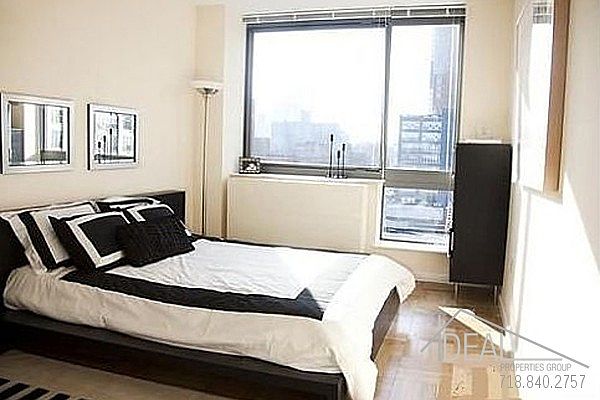 1st image of 257 Gold St #0P