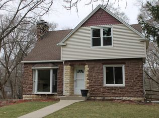 2375 N 131st St, Brookfield, WI 53005