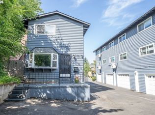 2136 SE Hawthorne Blvd #10, Portland, OR 97214