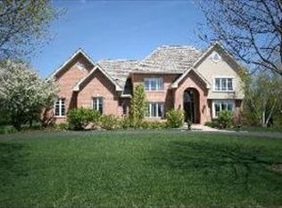 1839 S Matthew Ct, Libertyville, IL 60048