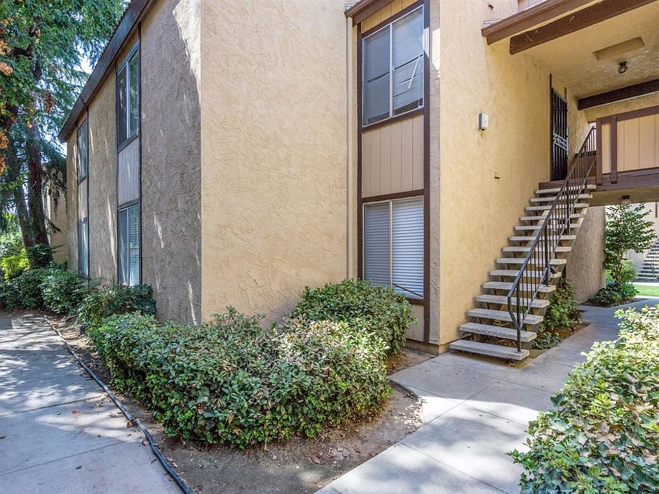 1st image of 1550 W Ashlan Ave APT 129