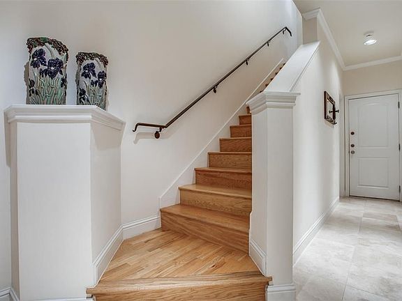 2nd image of 3208 Blackburn Dr