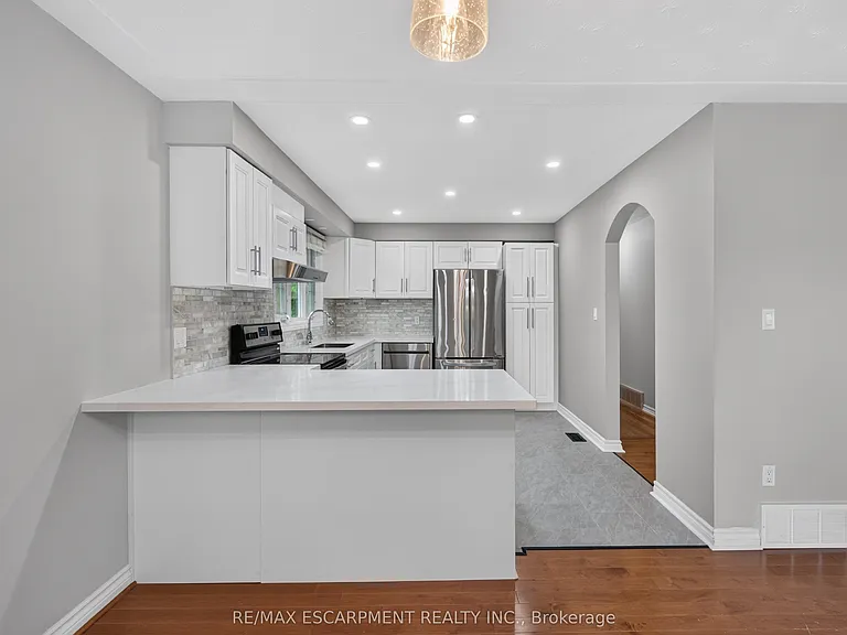 294 Jones Rd #1 — Photo 7