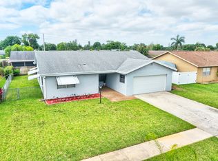 9286 SW 18th Rd, Boca Raton, FL 33428