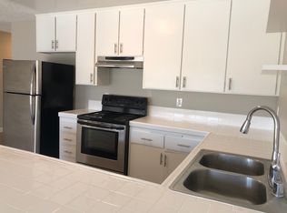 1873 N Vulcan Ave APT 6, Encinitas, CA 92024