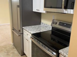 57 Westridge Rd UNIT B9, New London, CT 06320