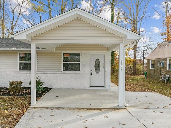 4th image of 2409 Ponderosa Dr