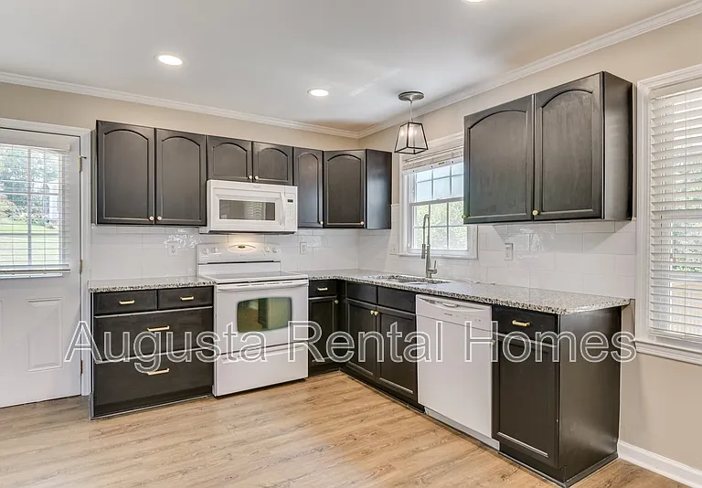 1934 Bolin Rd — Photo 15