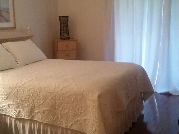 Master Bedroom w/Hardwoods