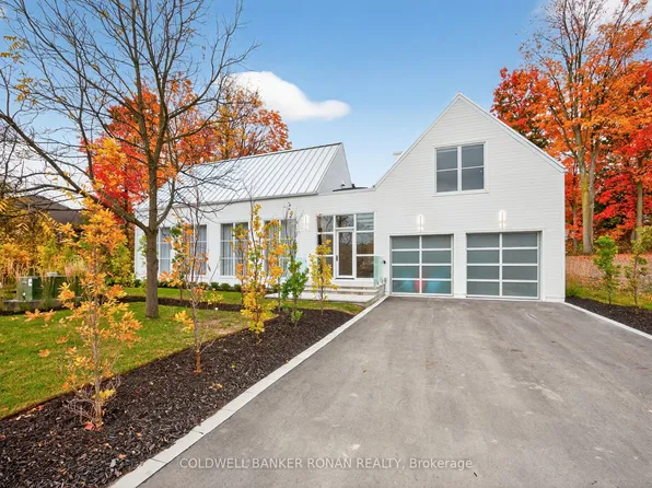 9 Gray Ave, New Tecumseth, ON L9R 1M9