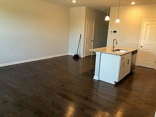 5th image of 3705 Timber Bark Ct #1650