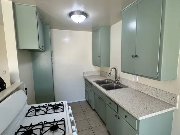 6280 Cherry Ave #12, Long Beach, CA 90805
