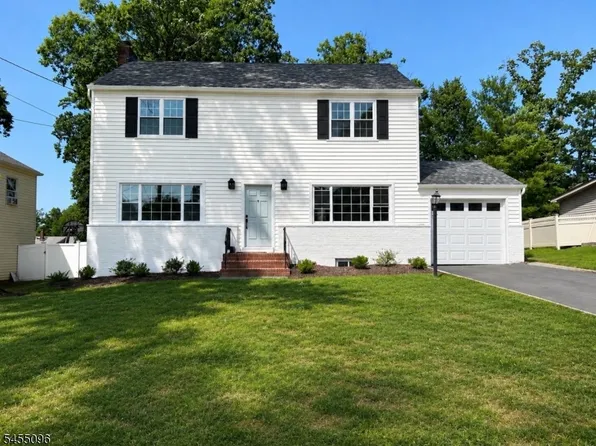 135 Washington Ave, West Caldwell Twp., NJ 07006