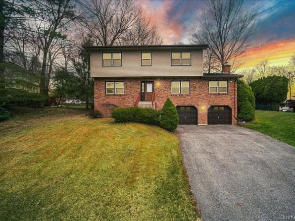 33 Winchester Drive, Monroe, NY 10950