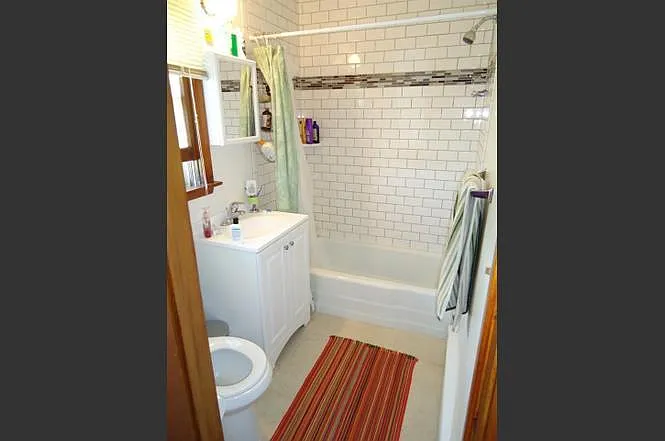 307 N Marquette St — Photo 4