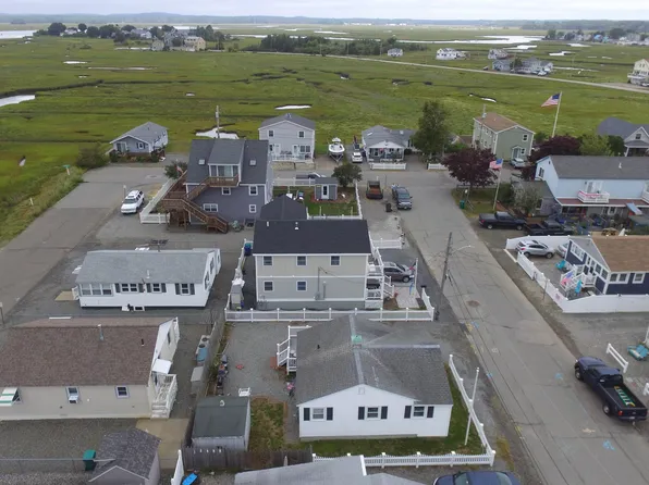 23 Diane Lane, Hampton, NH 03842