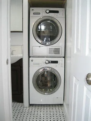 Rented by Tower Brokerage | media 20