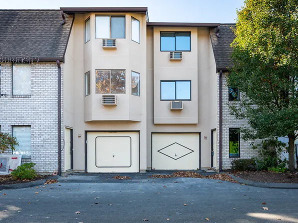 15 Radio Place #15, Stamford, CT 06906