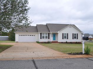 211 Upland View Dr, Boiling Springs, SC 29316