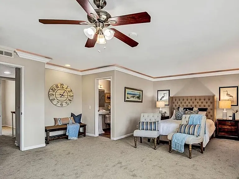10408 Echo River Ct — Photo 19