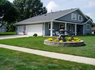 1885 Caras Rd, Waterloo, IA 50701