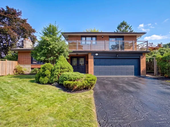3456 Riverspray Cres, Mississauga, ON L4Y 3M7