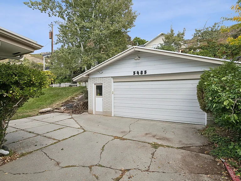 3485 S Fleetwood Dr — Photo 30