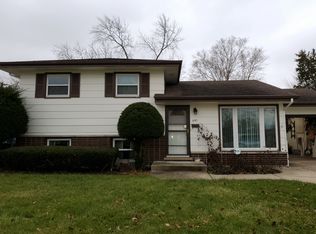641 W Wrightwood Ave, Addison, IL 60101