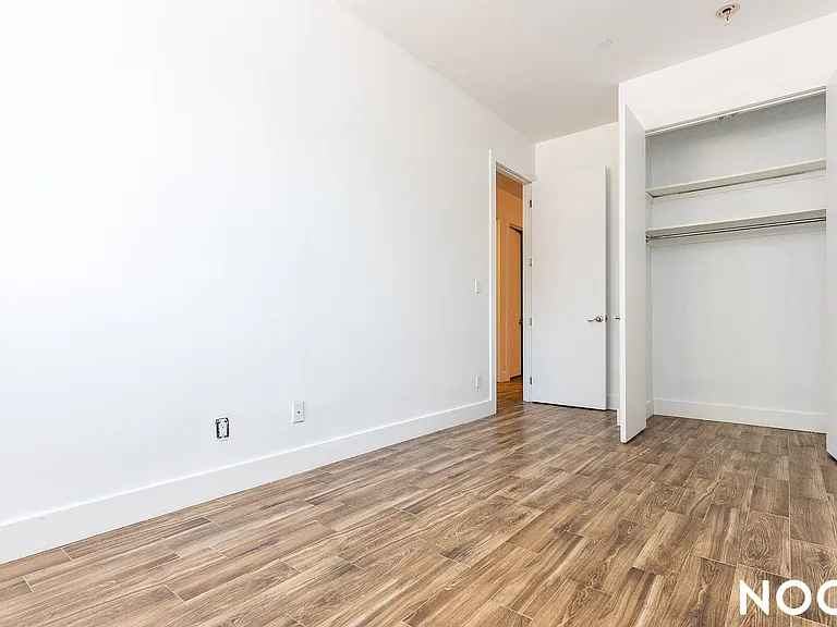 137 Hart St #1 — Photo 17