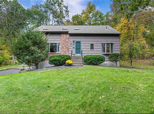 28 Great Bear Rd, Holmes, NY 12531