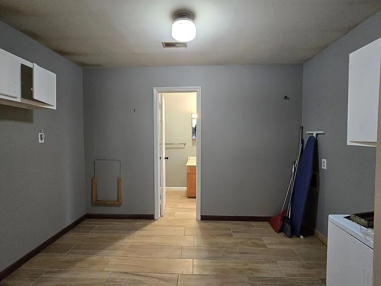 776 Kenyon Ave — Photo 11