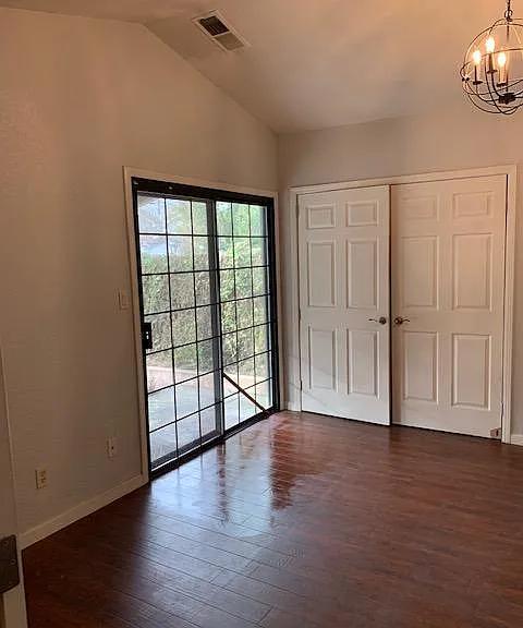 228 Earl Ave — Photo 8